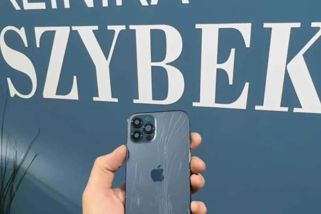 iPhone 12pro i jego nowe plecki | Klinika Szybek Łódź
