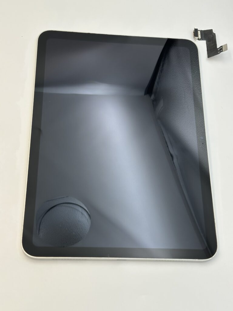 Wymiana złącza ładowania w Apple iPad 11 (A16) Łódź | Klinika Szybek