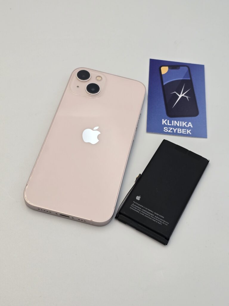 Wymiana baterii iPhone 13 – Klinika Szybek