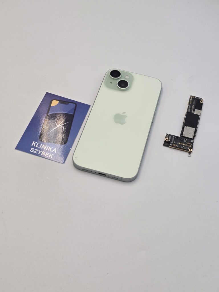 Naprawa płyt głównych iPhone | Klinika Szybek Łódź